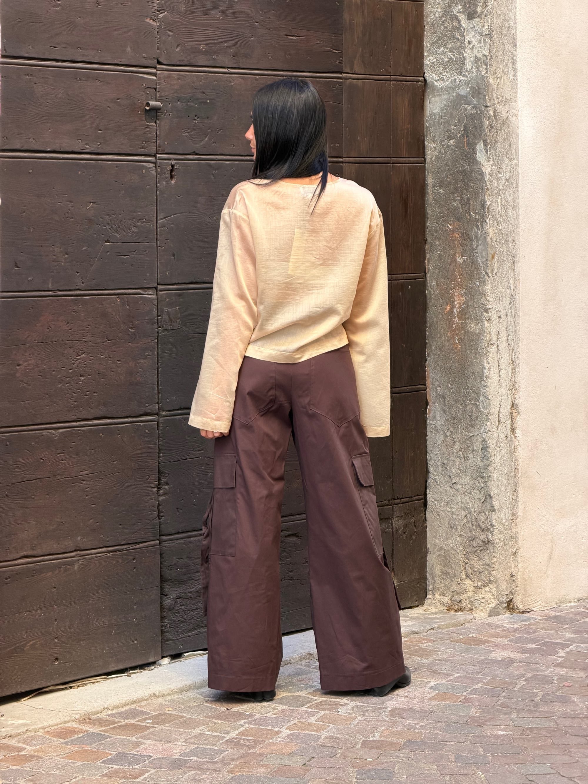 Pantalone con tasche caffè ￼